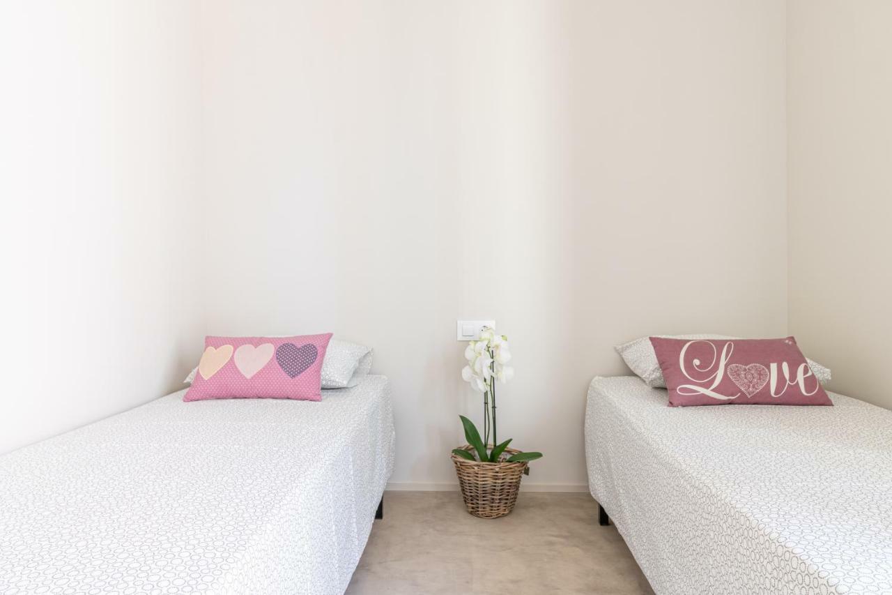 Apartaments Jonquera, 18 ฟิกวยเรส ภายนอก รูปภาพ